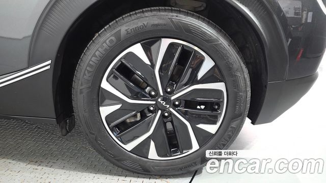 Kia EV6 Long Range 4WD Air 2022 — фото 21