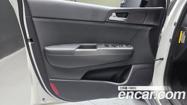 Kia Sportage The Bold Diesel 1.6 2WD Luxury 2019 — фото 24