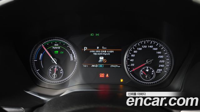 Hyundai Santa Fe HEV 1.6 2WD Exclusive 2023 — фото 8