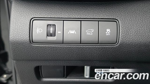 Hyundai Santa Fe HEV 1.6 2WD Exclusive 2023 — фото 12