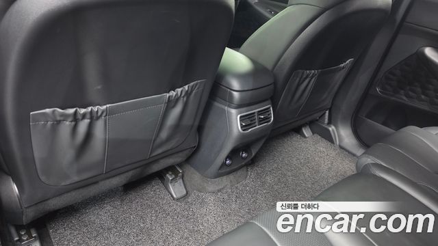 Hyundai Santa Fe HEV 1.6 2WD Exclusive 2023 — фото 29