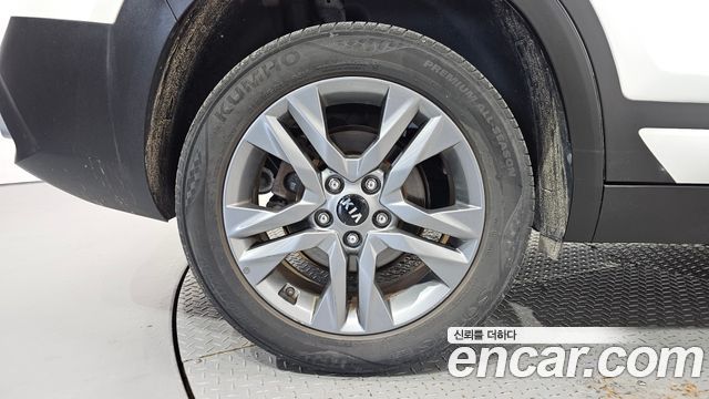 Kia Seltos Diesel 1.6 2WD Prestige 2020 — фото 5