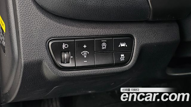 Kia Seltos Diesel 1.6 2WD Prestige 2020 — фото 18