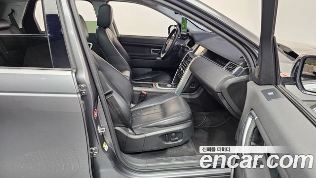 Land Rover Discovery Sport 2.0 TD4 SE 2016 — фото 11