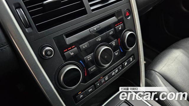Land Rover Discovery Sport 2.0 TD4 SE 2016 — фото 16