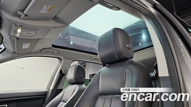 Land Rover Discovery Sport 2.0 TD4 SE 2016 — фото 18