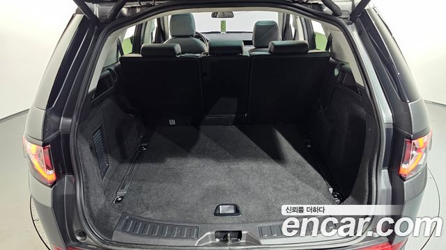 Land Rover Discovery Sport 2.0 TD4 SE 2016 — фото 19