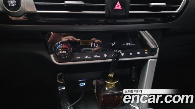 Kia Seltos Diesel 1.6 2WD Prestige 2021 — фото 17