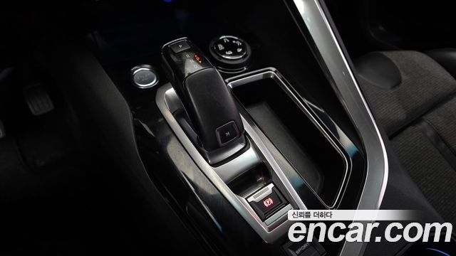Peugeot 3008 (II) 1.6 BlueHDi Allure 2018 — фото 9