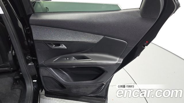 Peugeot 3008 (II) 1.6 BlueHDi Allure 2018 — фото 25