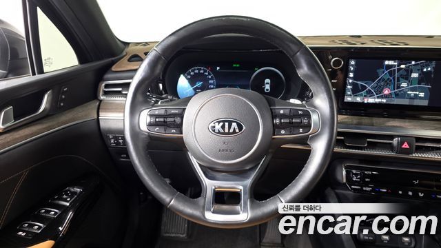 Kia K5 Hybrid (III) Signature 2021 — фото 13