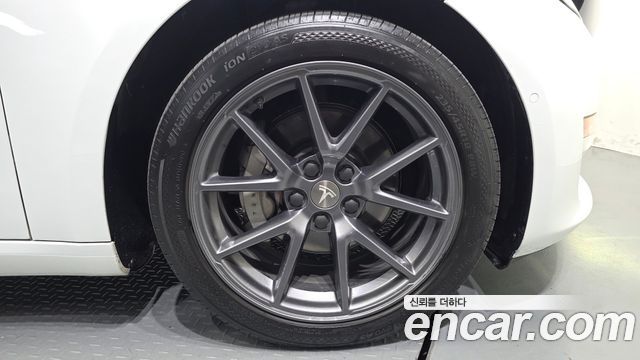 Tesla Model 3 Long Range AWD 2021 — фото 27