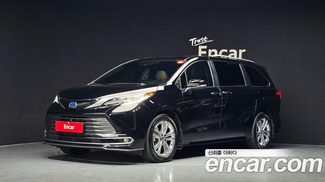 Toyota Sienna (IV) 2.5 Hybrid 2WD
