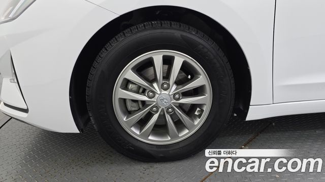 Hyundai Avante (AD) 1.6 Smart 2020 — фото 5
