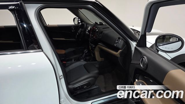 MINI Cooper Countryman HIGH 2nd 2019 — фото 11
