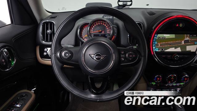 MINI Cooper Countryman HIGH 2nd 2019 — фото 13