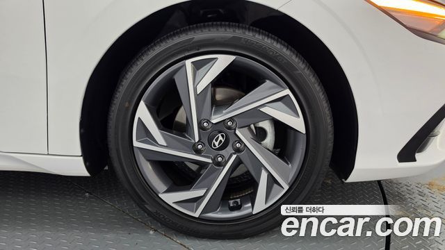 Hyundai Avante (CN7) 1.6 Inspiration 2024 — фото 21