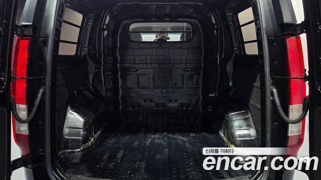 Hyundai Staria Cargo 5-Seater Modern 2022 — фото 16