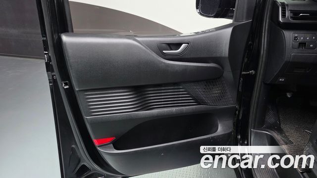 Hyundai Staria Cargo 5-Seater Modern 2022 — фото 25