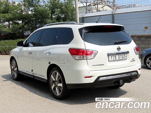 Nissan Pathfinder (IV) 3.5 4WD 2016 — фото 3
