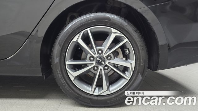 Kia K3 (II) 1.6 Prestige 2022 — фото 21