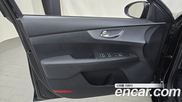 Kia K3 (II) 1.6 Prestige 2022 — фото 24
