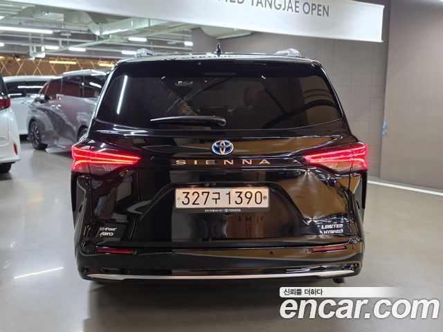 Toyota Sienna (IV) 2.5 Hybrid AWD 2024 — фото 4