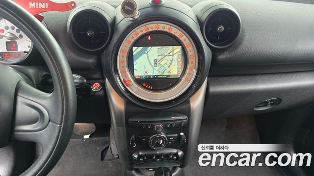 MINI Cooper D Countryman SE 1st 2013 — фото 14