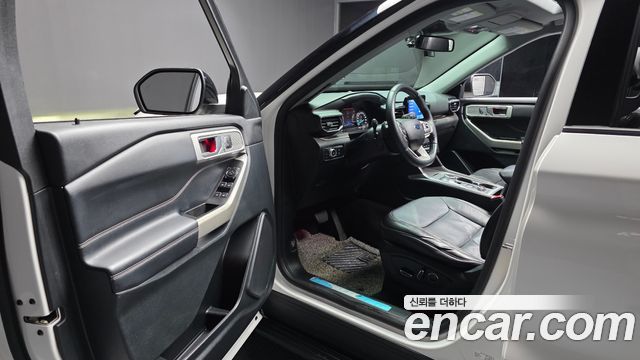 Ford Explorer (VI) 2.3 LimIted 4WD 2020 — фото 10