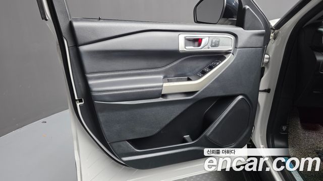 Ford Explorer (VI) 2.3 LimIted 4WD 2020 — фото 30