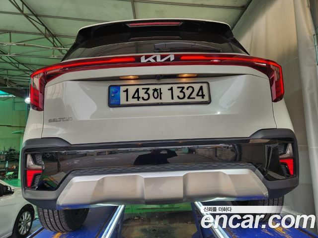Kia Seltos Gasoline 2.0 2WD Signature 2023 — фото 3