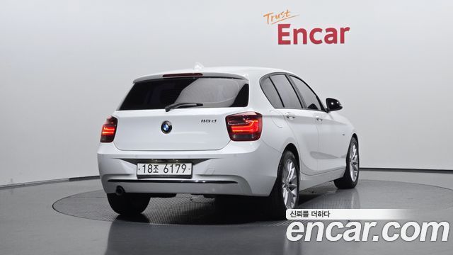 BMW 1 Series (F20) 118d Sport 5Door 2015 — фото 2