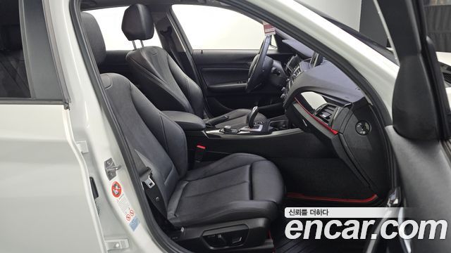 BMW 1 Series (F20) 118d Sport 5Door 2015 — фото 12
