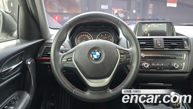 BMW 1 Series (F20) 118d Sport 5Door 2015 — фото 13