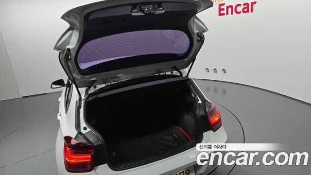 BMW 1 Series (F20) 118d Sport 5Door 2015 — фото 20