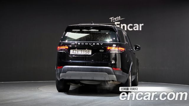 Land Rover Discovery 5 2.0 SD4 SE 2019 — фото 4