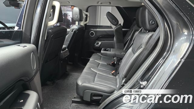 Land Rover Discovery 5 2.0 SD4 SE 2019 — фото 12