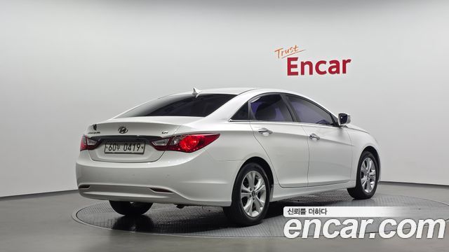 Hyundai Sonata The Brilliant LPI Smart 2014 — фото 2
