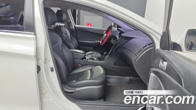 Hyundai Sonata The Brilliant LPI Smart 2014 — фото 11