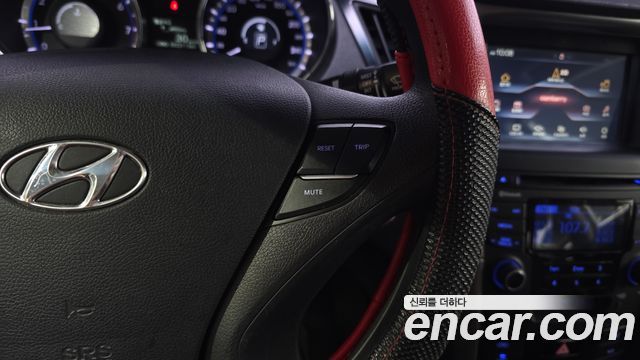 Hyundai Sonata The Brilliant LPI Smart 2014 — фото 18