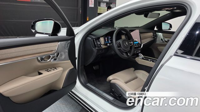 Volvo S90 B5 Ultra Dark 2026 — фото 10