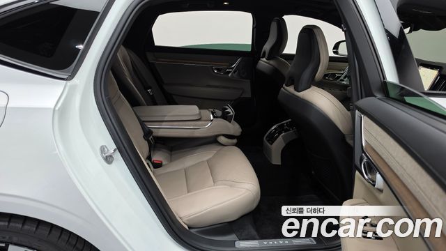 Volvo S90 B5 Ultra Dark 2026 — фото 11