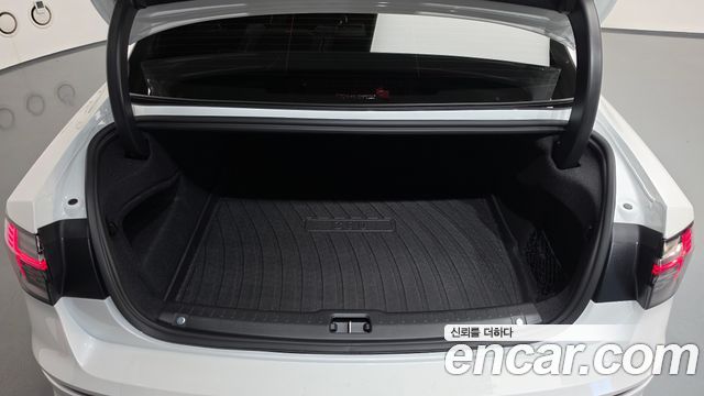 Volvo S90 B5 Ultra Dark 2026 — фото 16