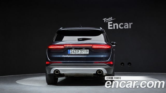 Lincoln Corsair 2.0 Reserve AWD 2021 — фото 4