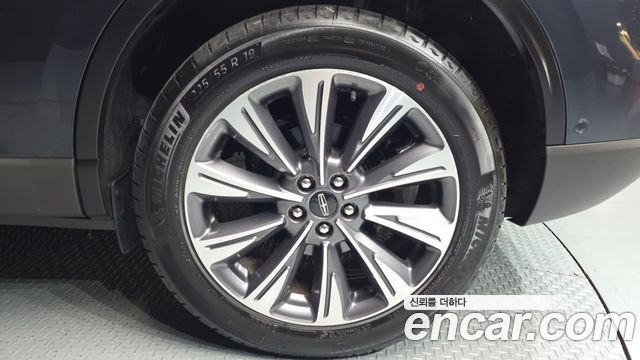 Lincoln Corsair 2.0 Reserve AWD 2021 — фото 21