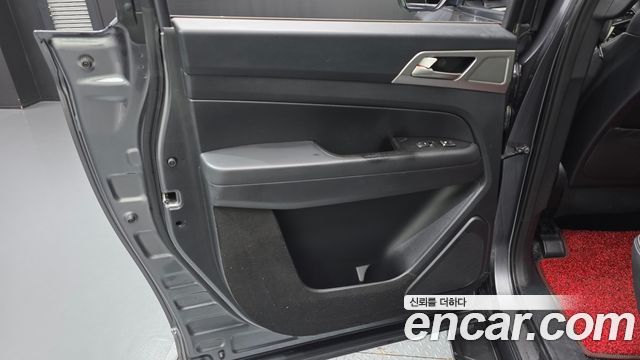KG Mobility (SsangYong) Rexton Sports Khan Diesel 2.2 4WD Professional X (5-Link) 2019 — фото 25
