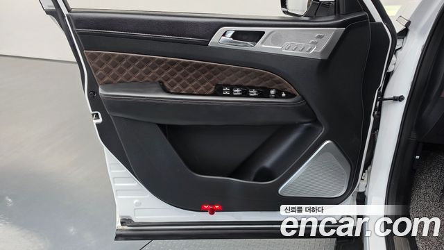 KG Mobility (SsangYong) Rexton Diesel 2.2 4WD Signature 2023 — фото 30
