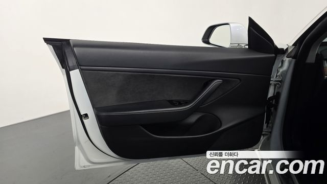 Tesla Model 3 Long Range AWD 2020 — фото 24