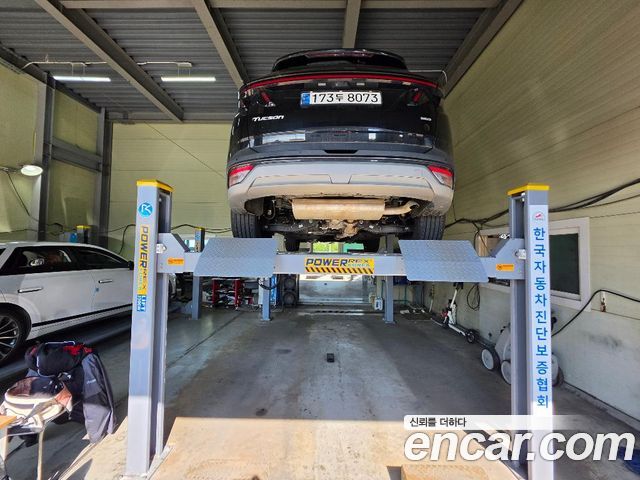 Hyundai Tucson (NX4) Gasoline 1.6 Turbo 4WD Inspiration 2024 — фото 2
