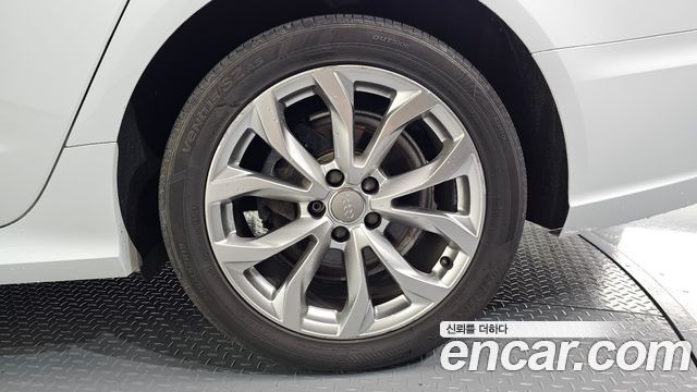 Audi A6 35 TDI Premium C7 2016 — фото 21